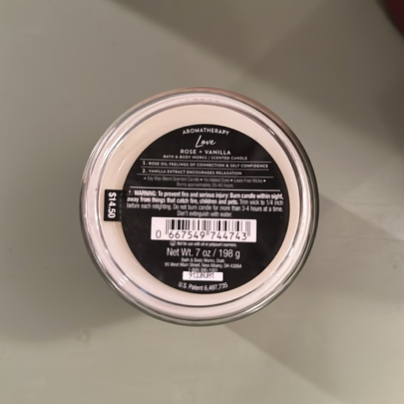 Bath & Body Works Aromatherapy Love Rose + Vanilla Candle - Picture 3 of 3
